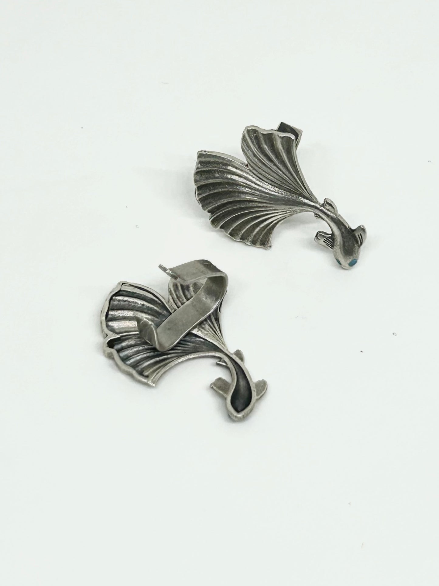 Combtail Fish Ear Clips