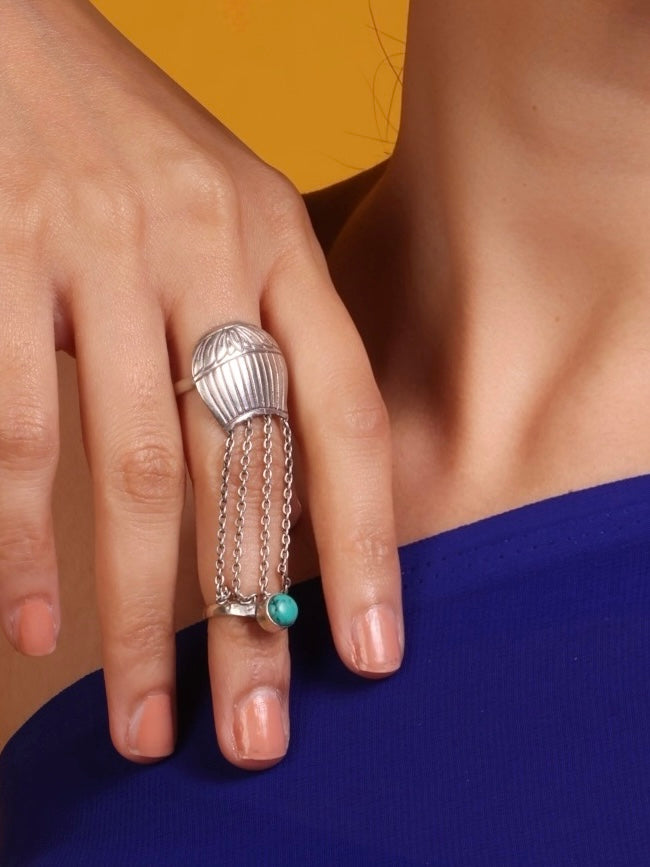 Neera Ring