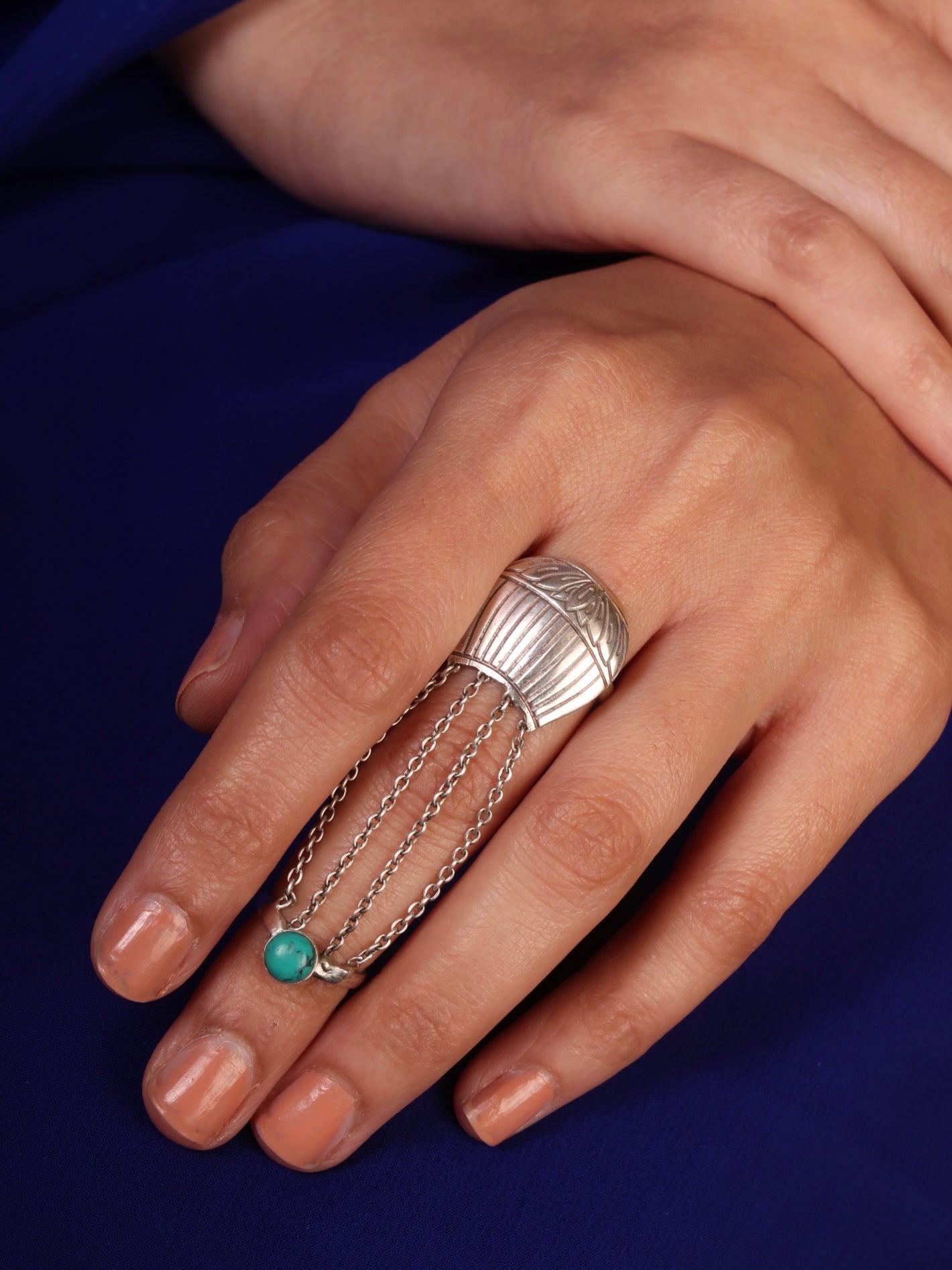 Neera Ring