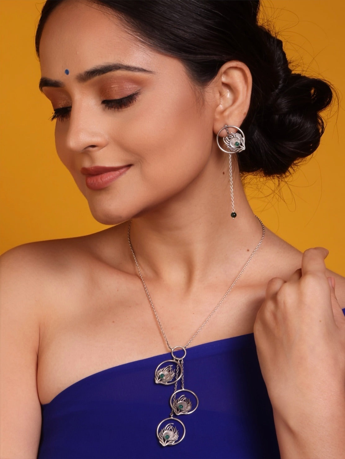 Sudarshan Plume Necklace