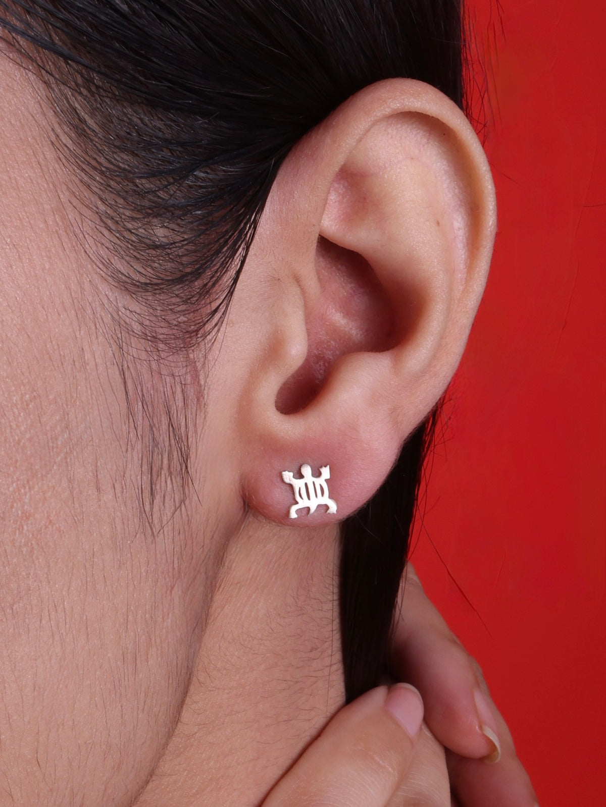 Crocodile earstuds