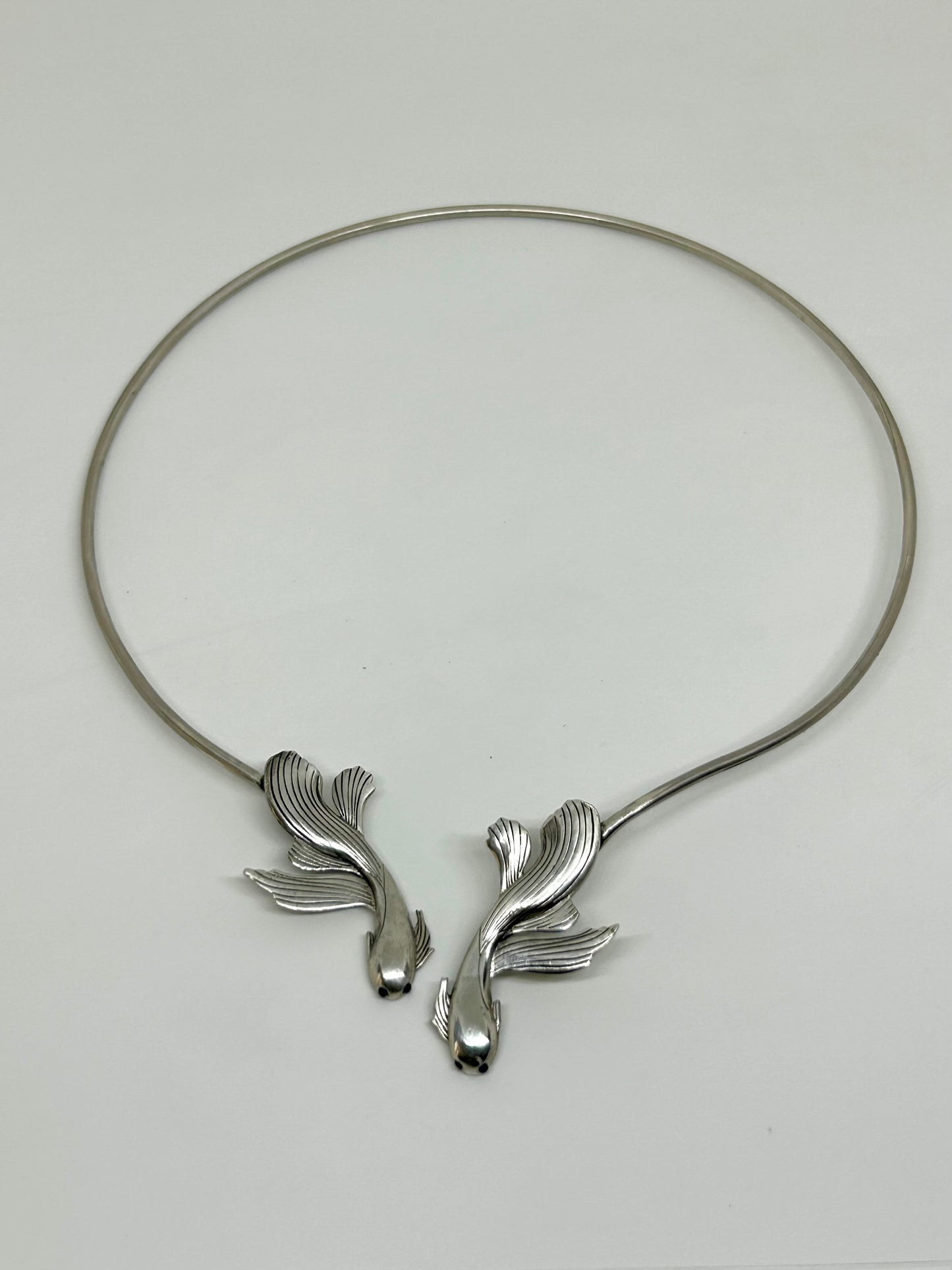 Veiltail Fish Collar Necklace