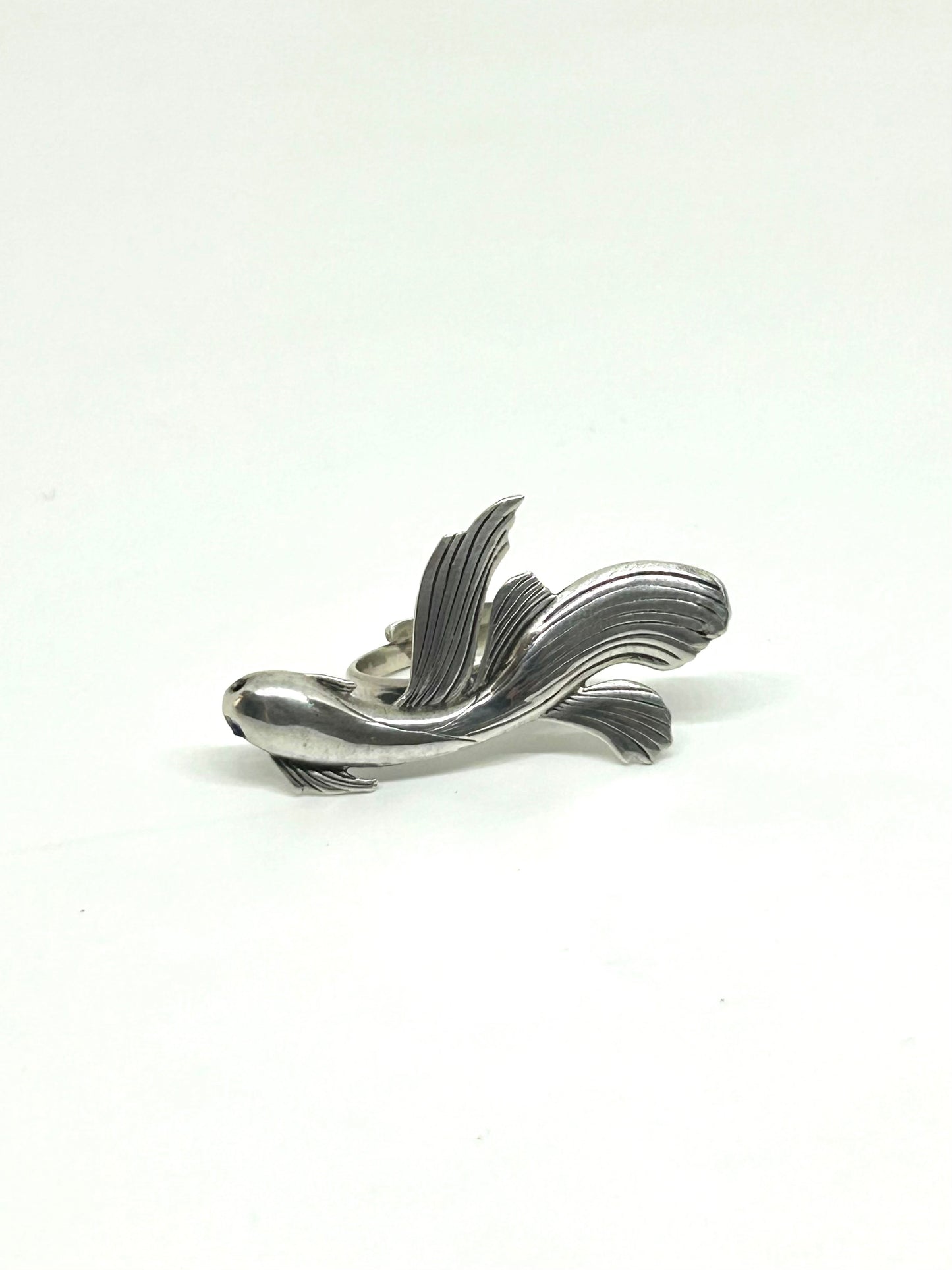 Veiltail Fish Ring