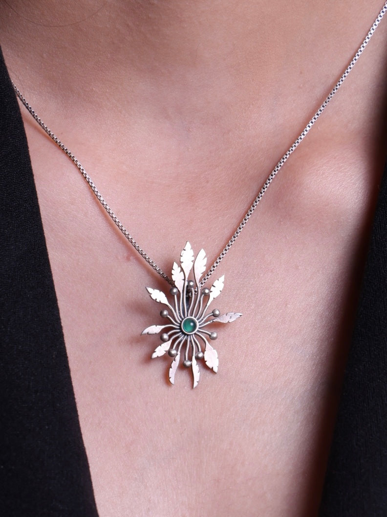 Palm Necklace