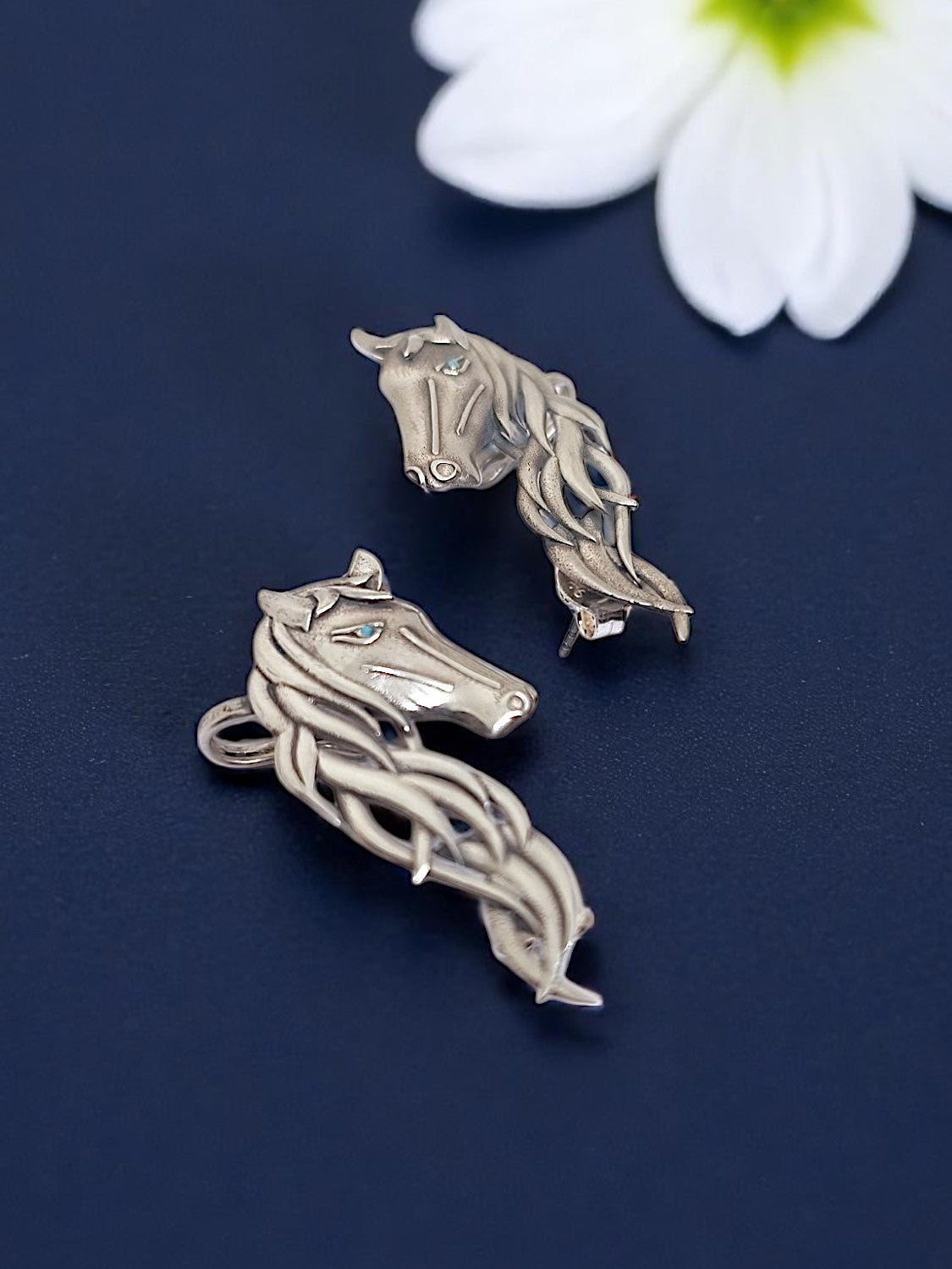 Kalki Steed Earcuffs