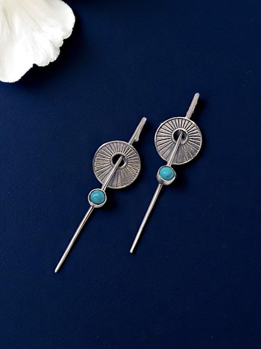 Vatu Ear Pins