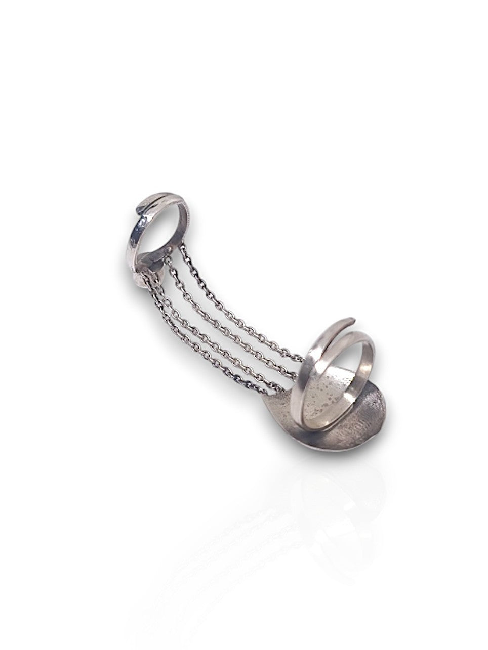 Neera Ring
