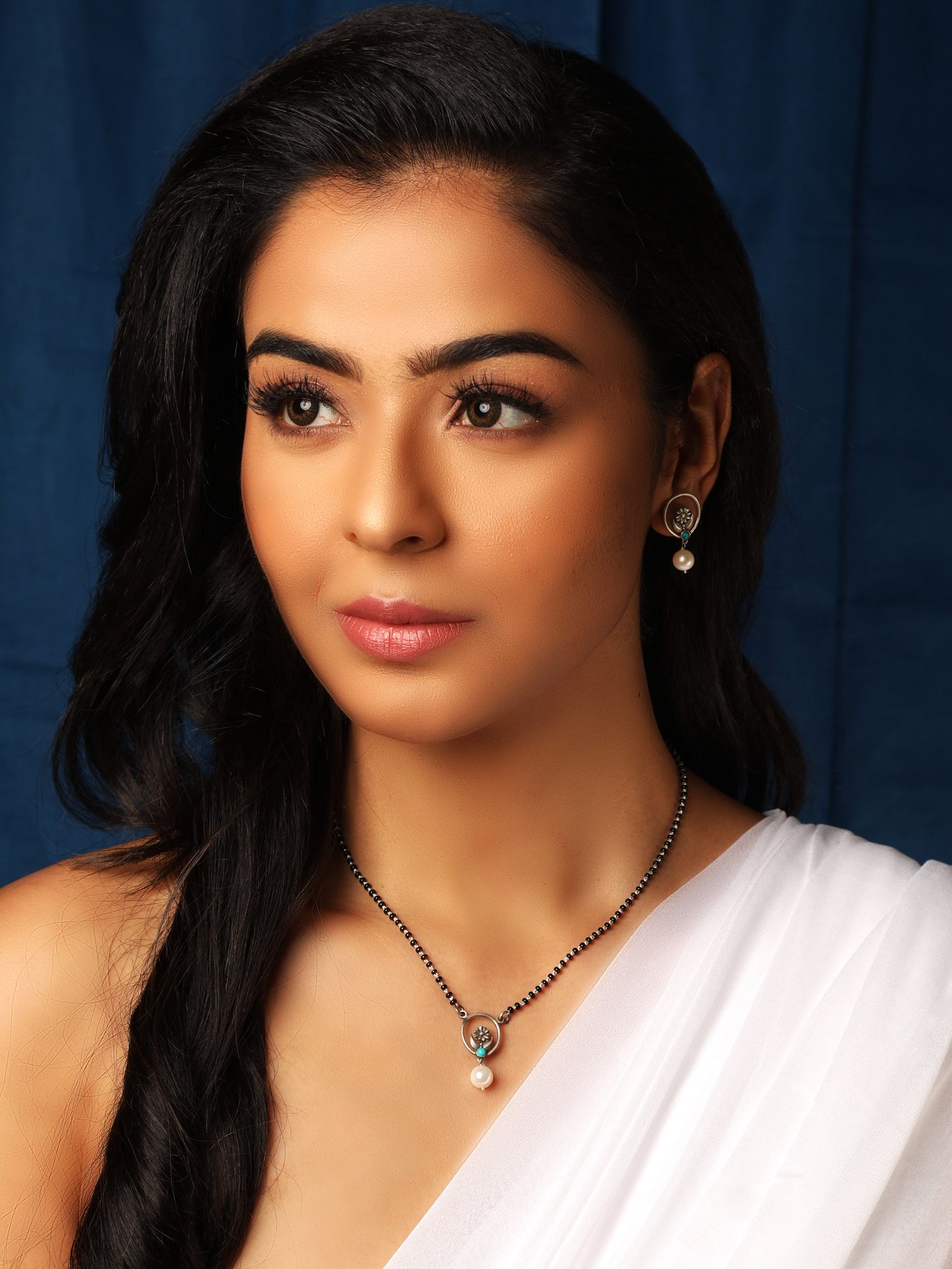 Kamandalu Look