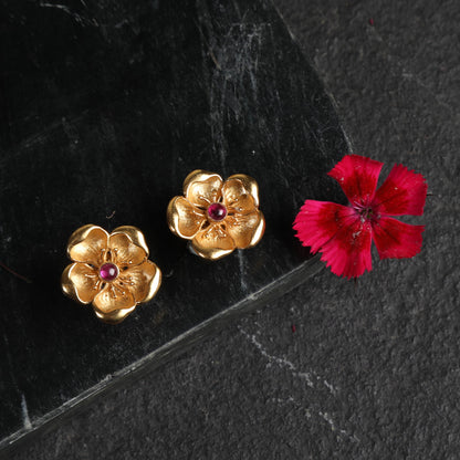 Apple Blossom Earstuds Gold Plated
