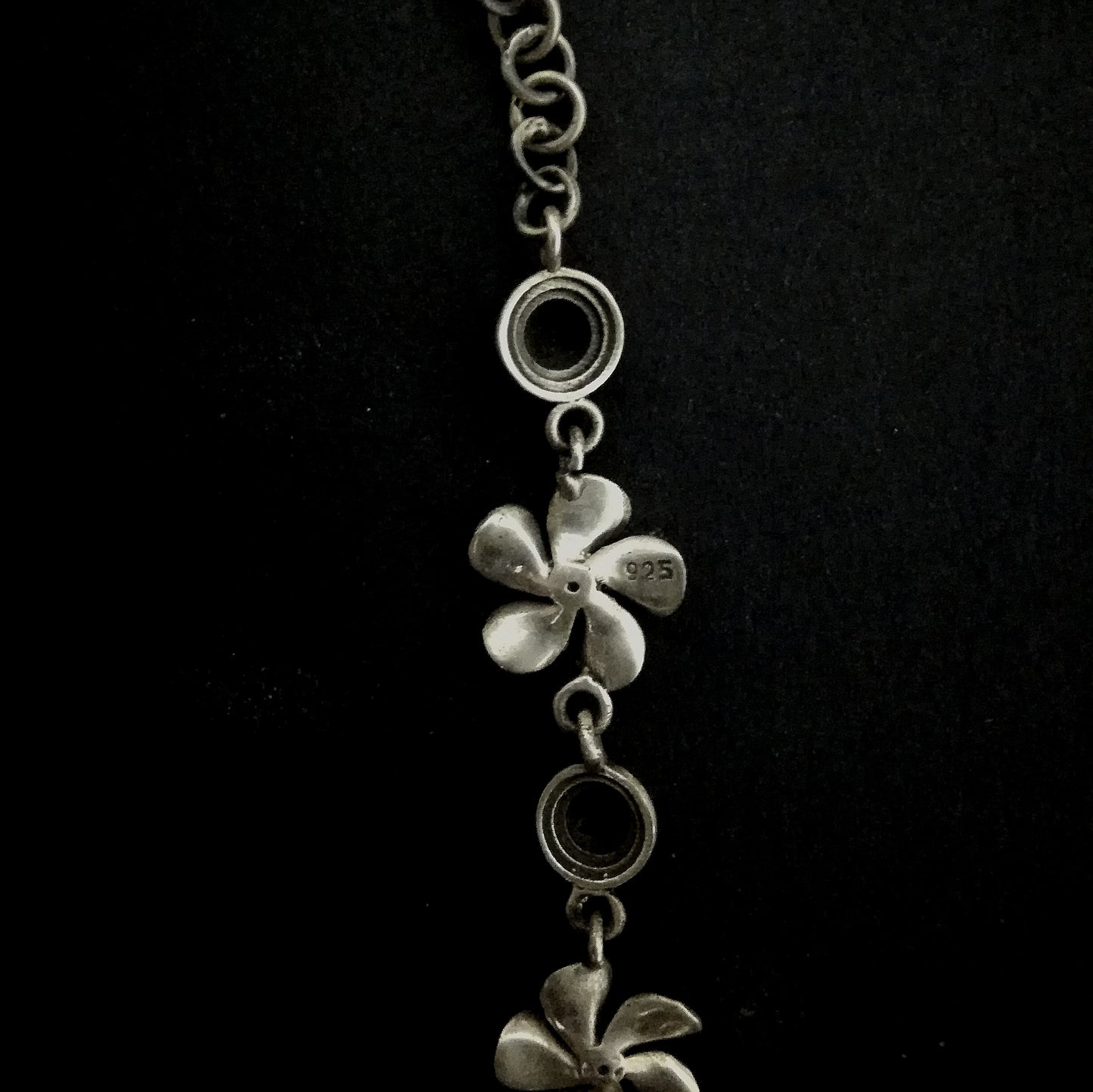 Frangipani Anklet
