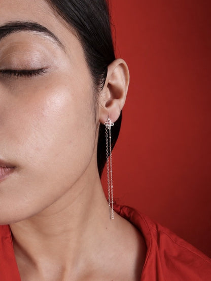 Bese Saka Suidhaga Earrings