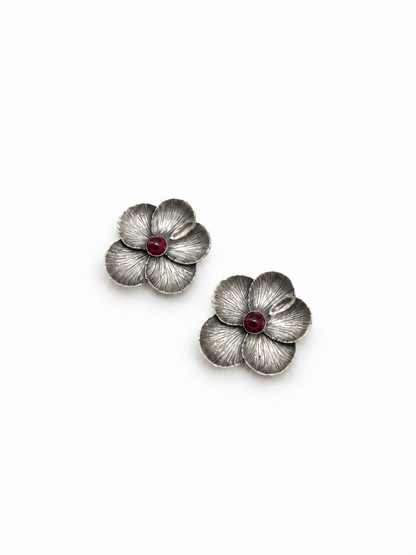 African Violet Earstuds