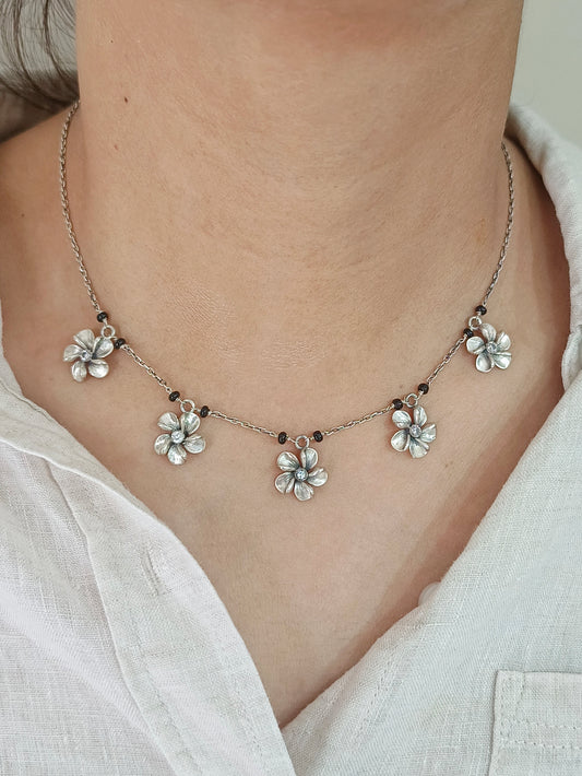 Bloomknot Mangalsutra