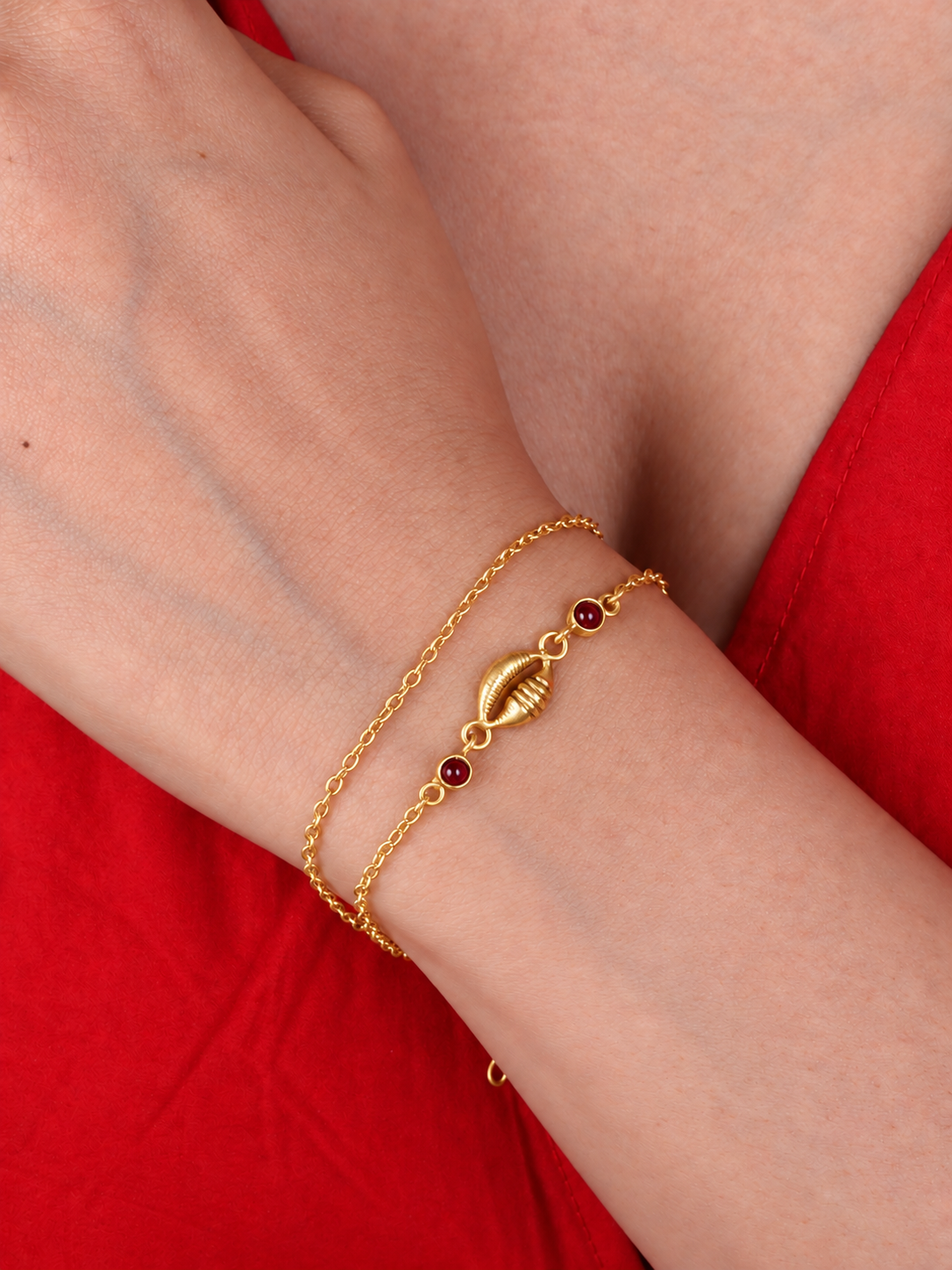 Mini Cowrie Bracelet Gold Plated