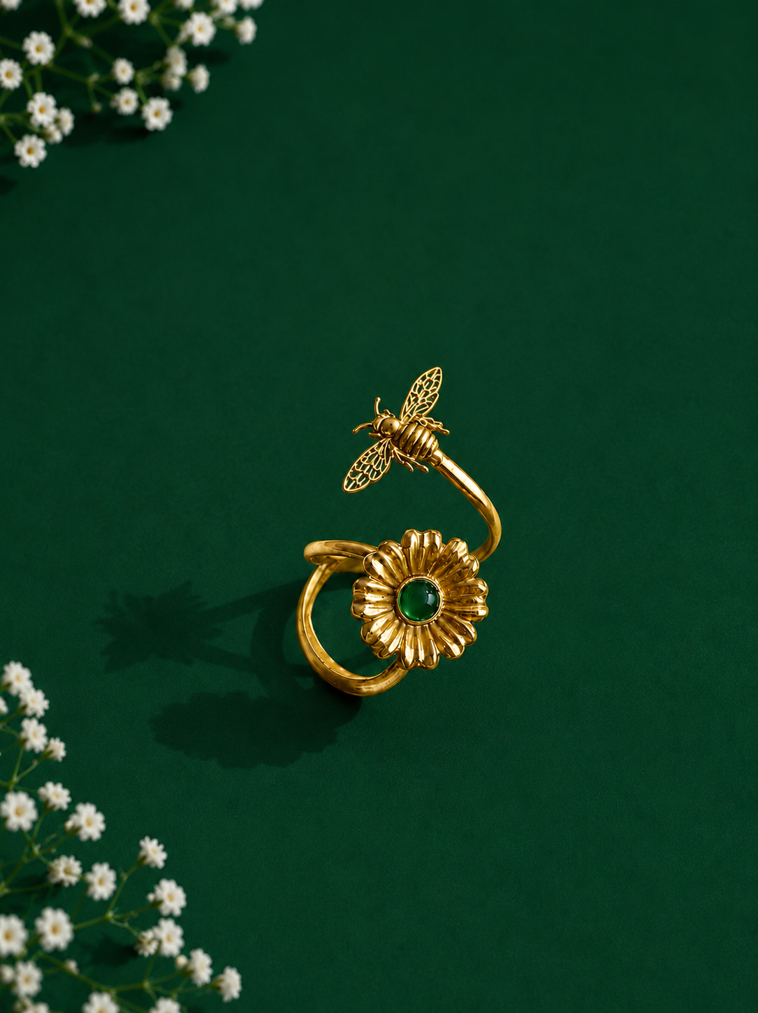 Buzzing Blossom Ring Gold Plated