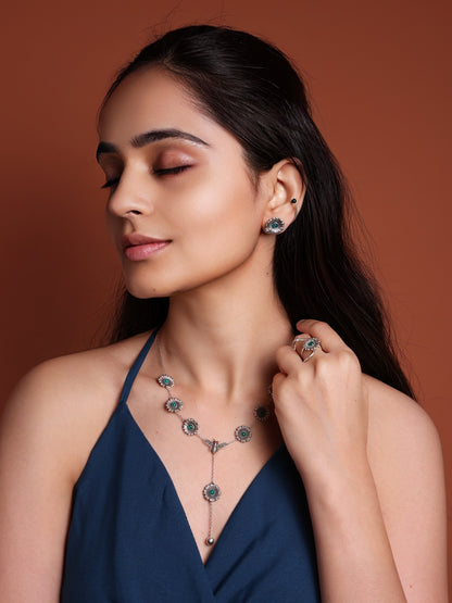 Buzzing Blossom Necklace