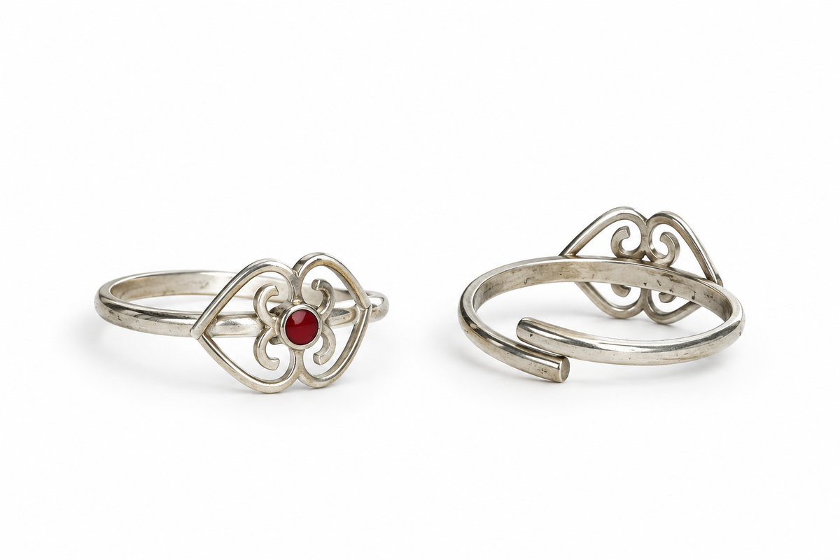 Asase Toe rings