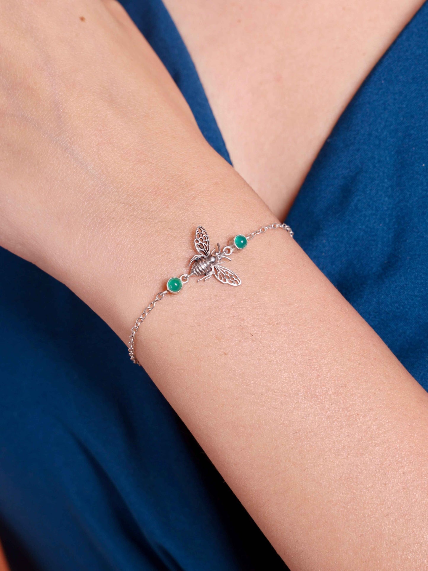 Aura Bee Chain Bracelet