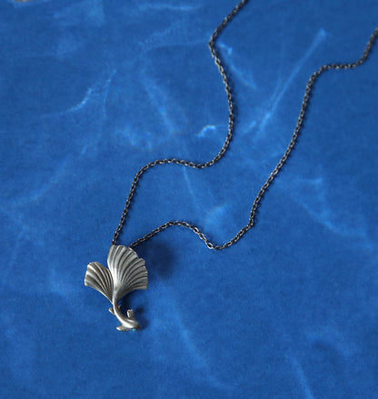 Comb Tale Fish Necklace