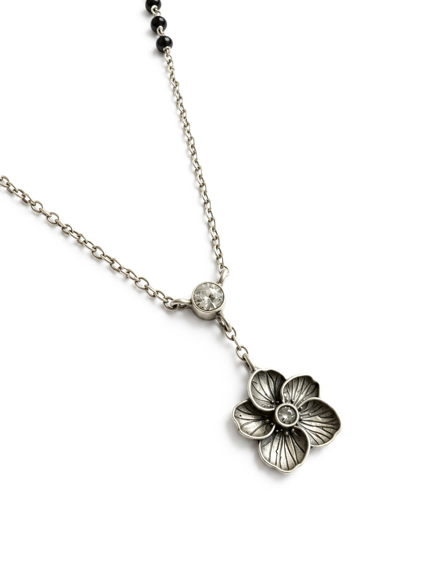 Solitaire Bloom Mangalsutra