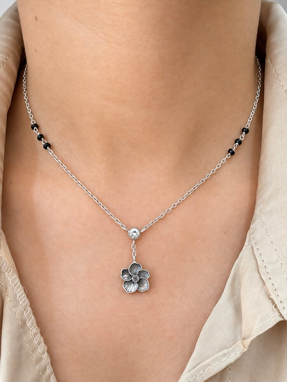 Solitaire Bloom Mangalsutra