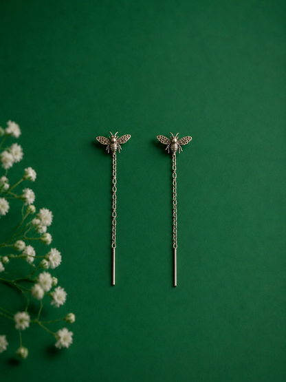Bee Sui Dhaga Earrings