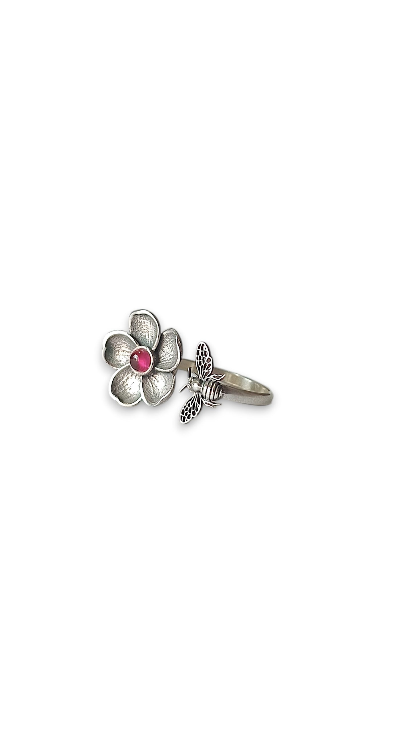 Wild Flower and Bee Ring