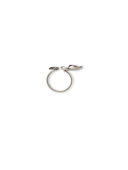 Wild Flower and Bee Ring