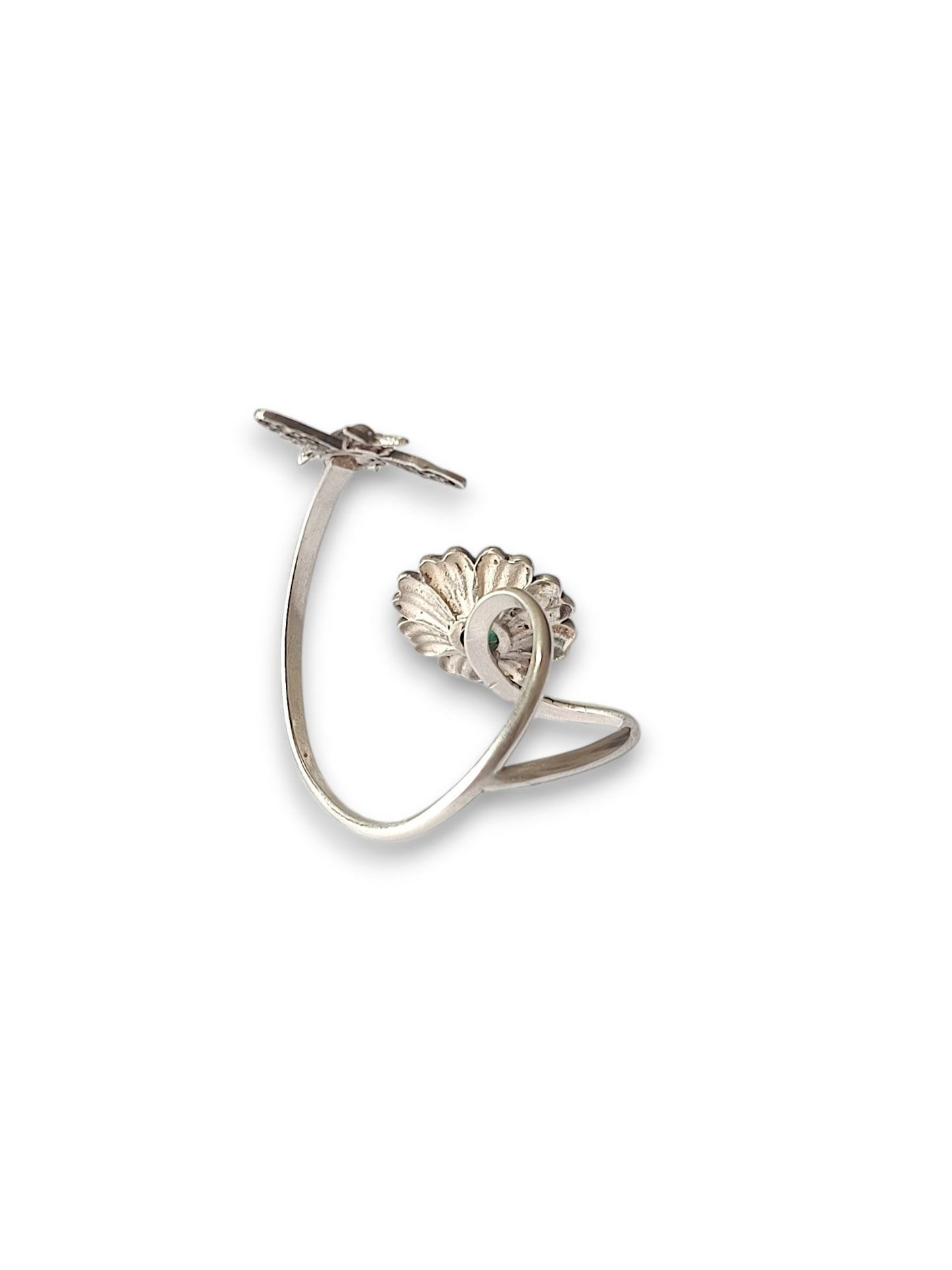 Buzzing Blossom Ring