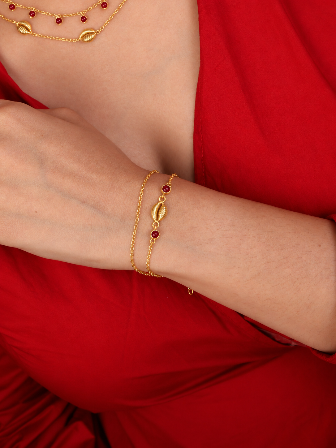 Mini Cowrie Bracelet Gold Plated