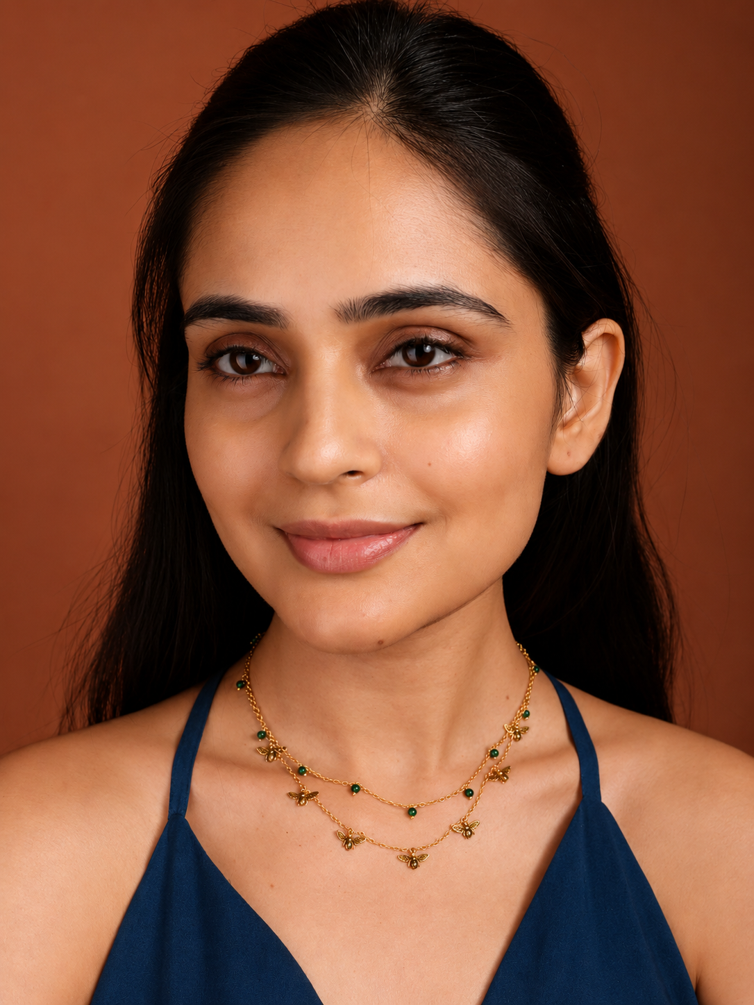 Dancing Bees Necklace Gold Plated