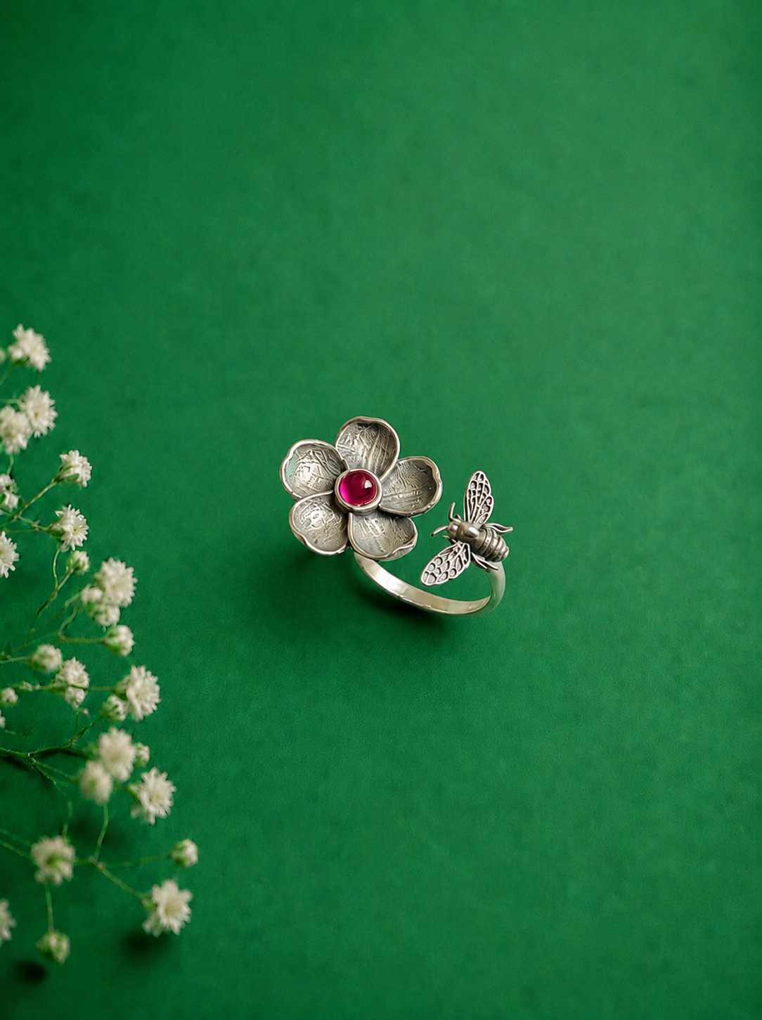 Wild Flower and Bee Ring