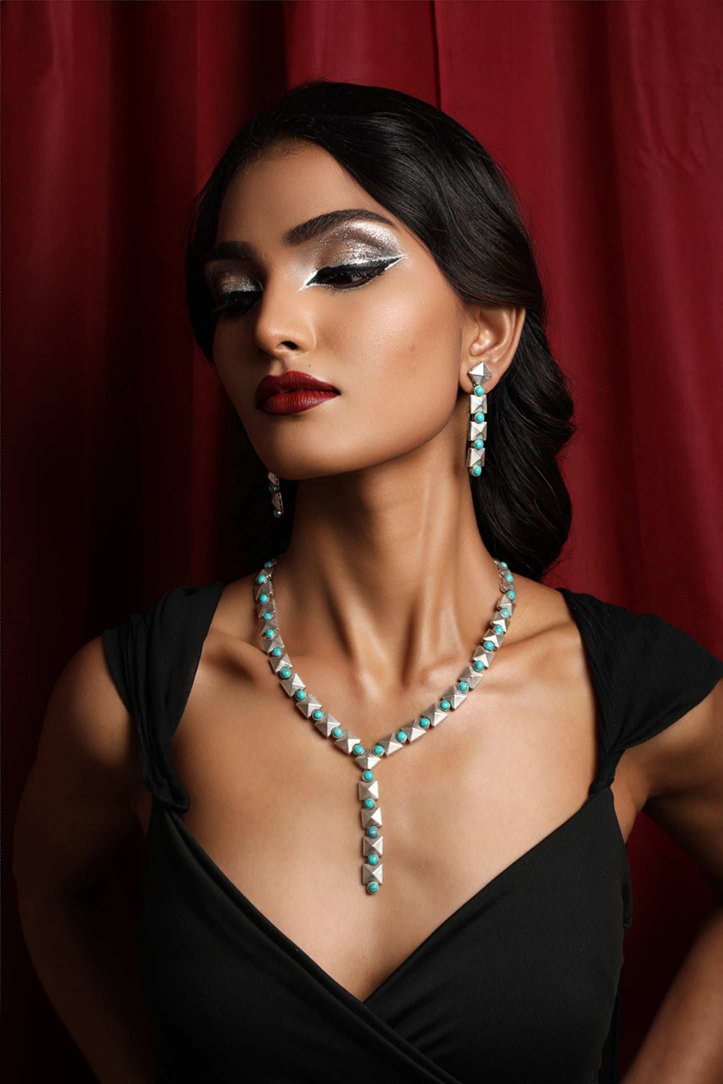 Pyramid Look