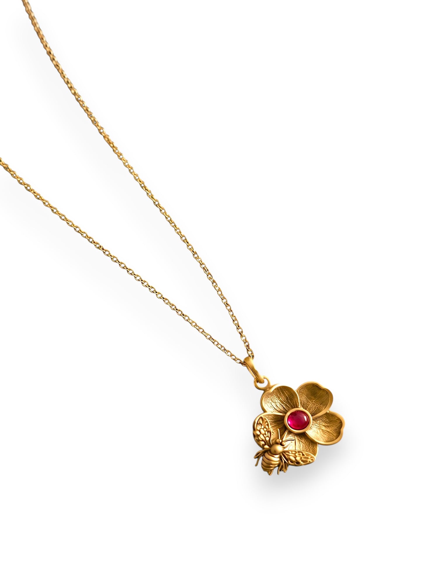 Bee Treasure Necklace Gold Plated