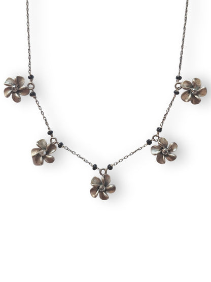 Bloomknot Mangalsutra