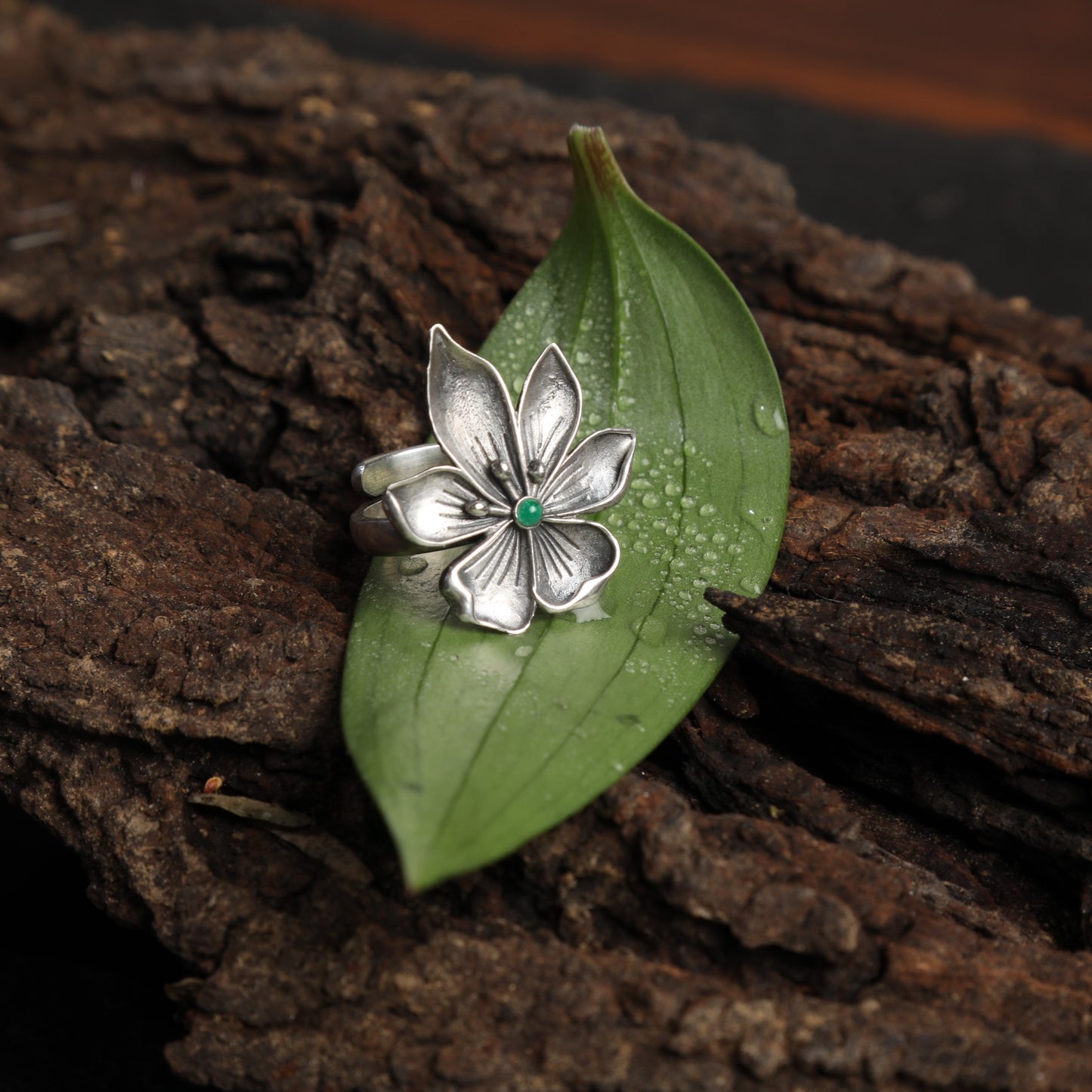 Asiatic Lily Ring