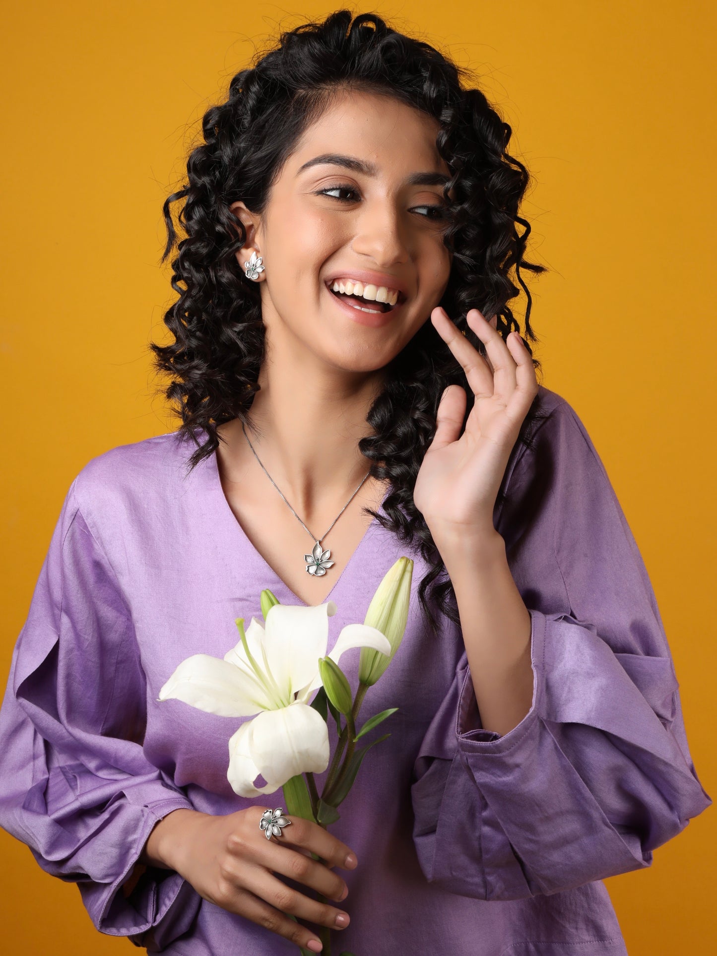 Asiatic Lily Ring