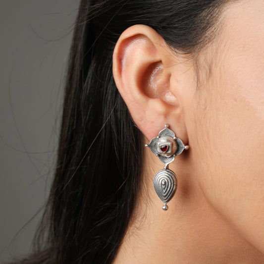 Yogini Mooladhara Earstuds