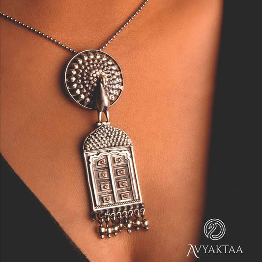 Darwaza Pendant (Without Chain)