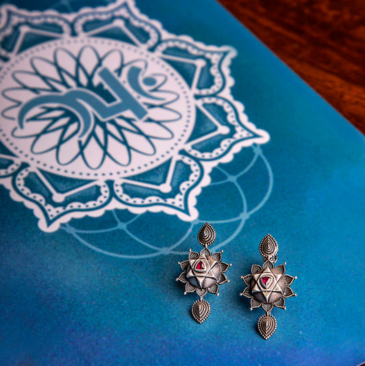 Yogini Anahata Earstuds
